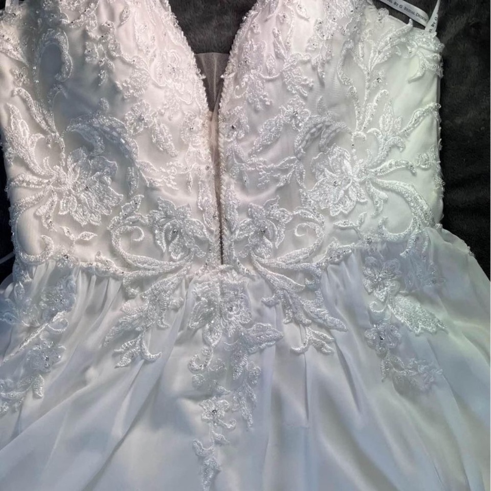 A-Line Wedding Dress w/ Sequin and Lace Detailing (Vintage Style Button-Up Back) - Picture 1 of 7